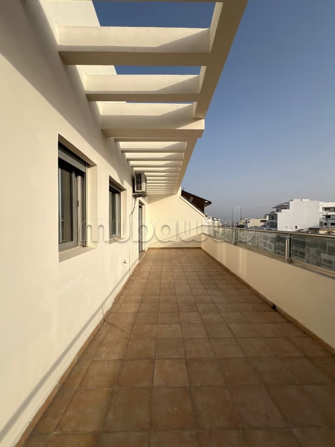 Bel appartement avec grande terrasse ensoleillé