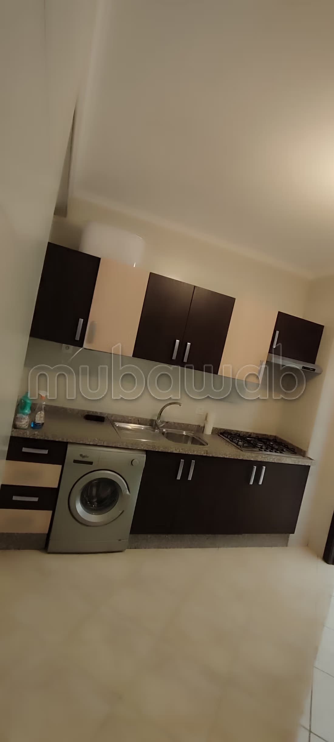 Vend appartement à Rbat AsfaÃ±. 3 chambres. Meublé