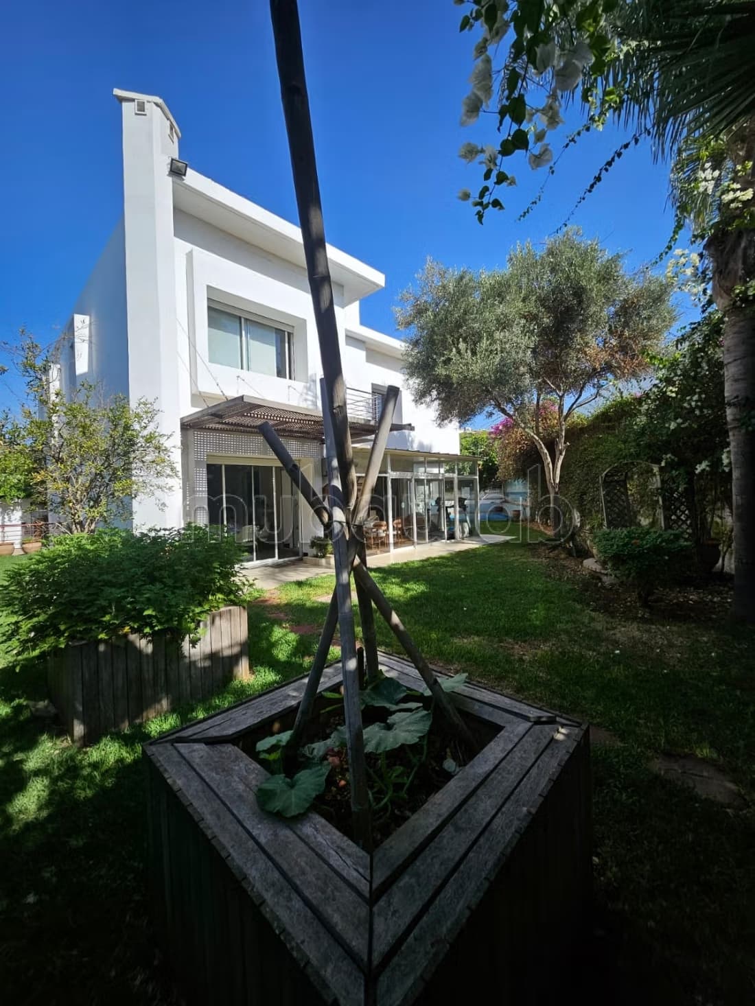 Très Belle villa Contemporaine à vendre VAL D'ANFA