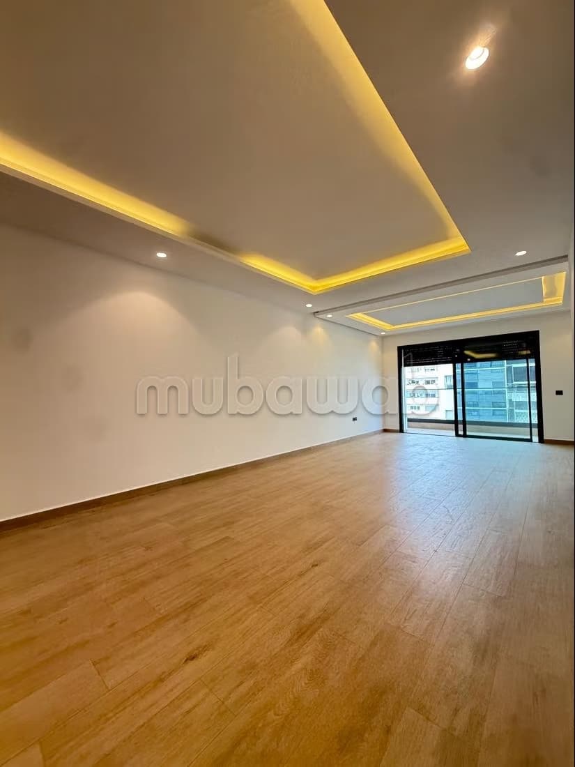 Très bel appartement en location à Iberie. Superficie 142 m²