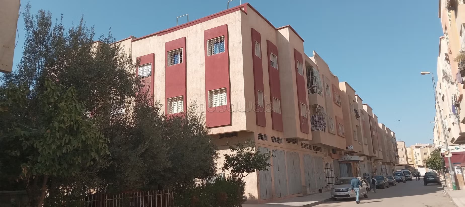 Appartement à vendre – 2 façades, proche d’Atacada