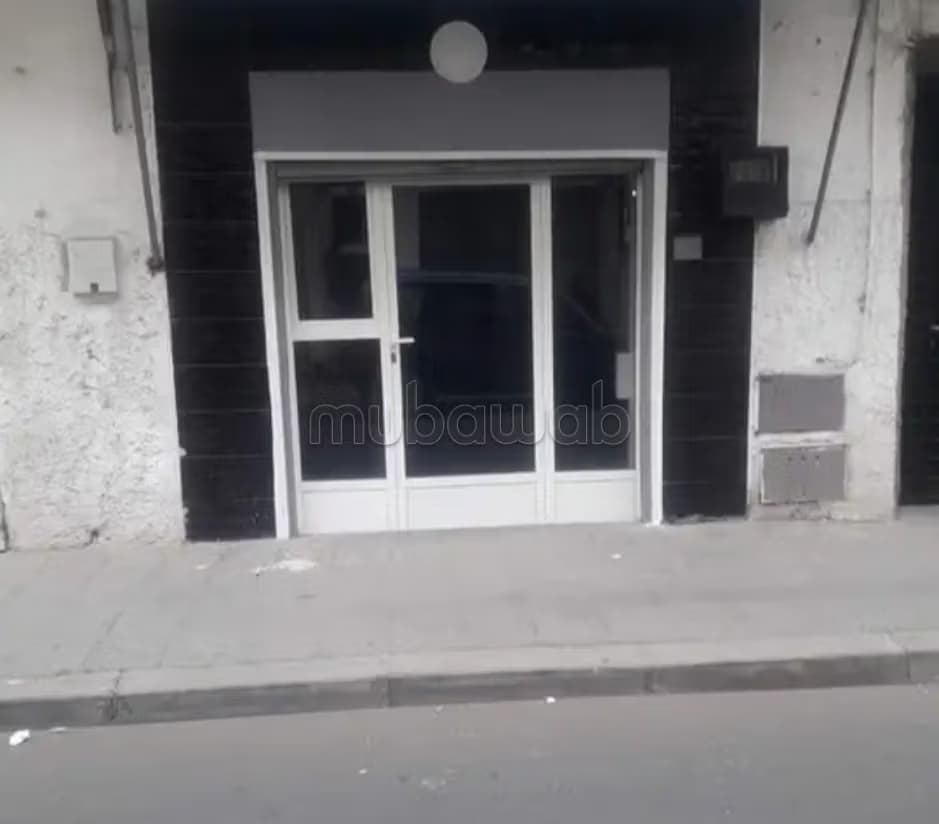 Pas de porte Fonds de commerce 240 000 DH