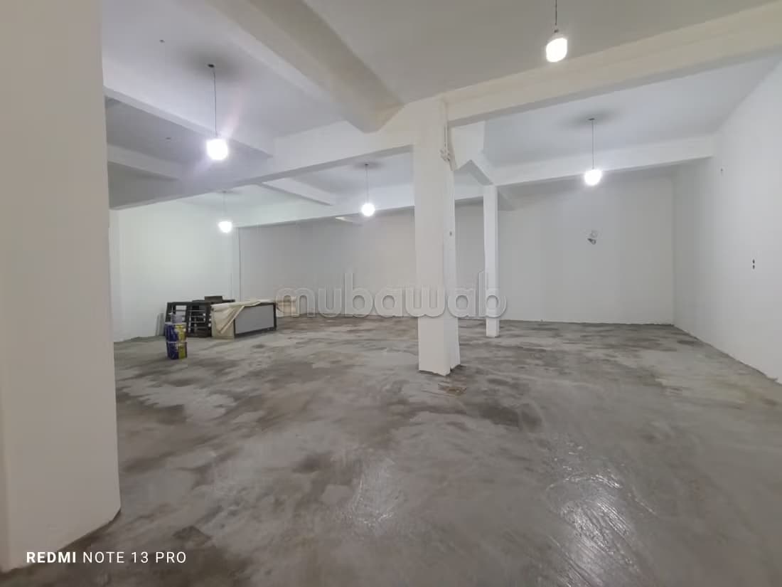 Local commercial aménagé à Vendre avec des bureaux