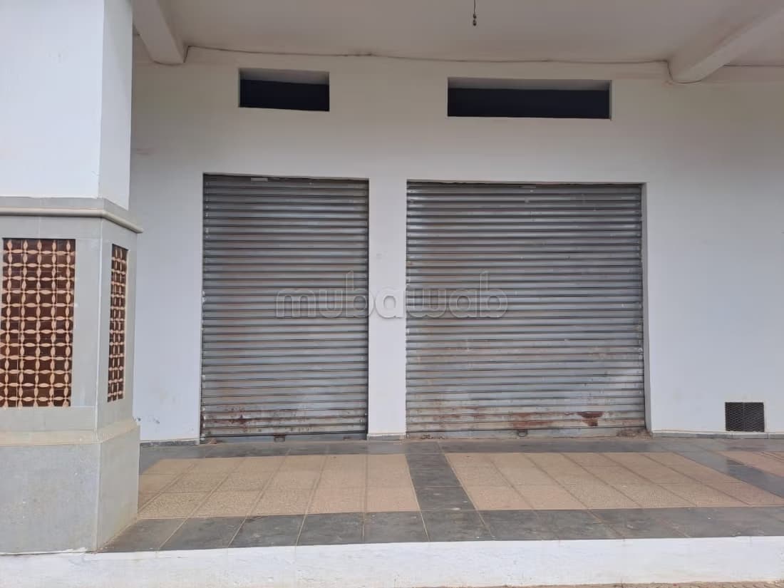 Local commercial à vendre