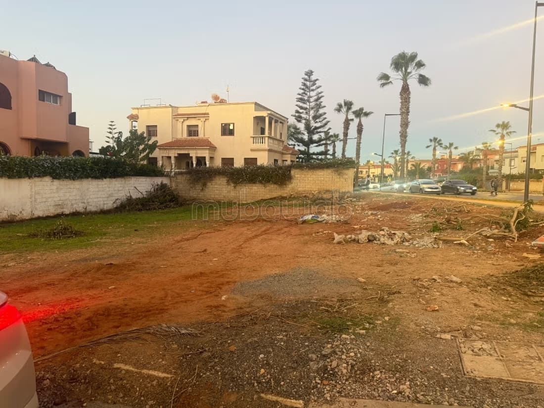 Lot villa pour habitation ou bien commercial