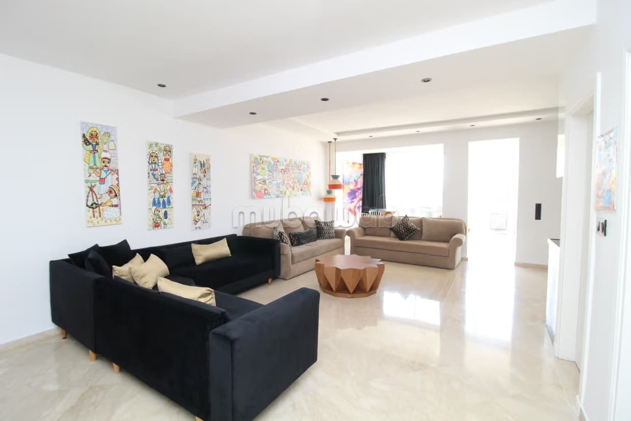 Appartement spacieux avec terrasse privée
