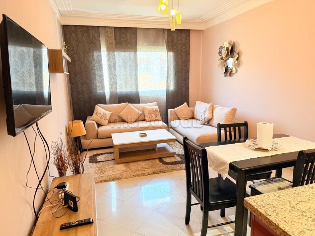 Très bel studio en location près bd Anfa. 1 belle chambre. M...