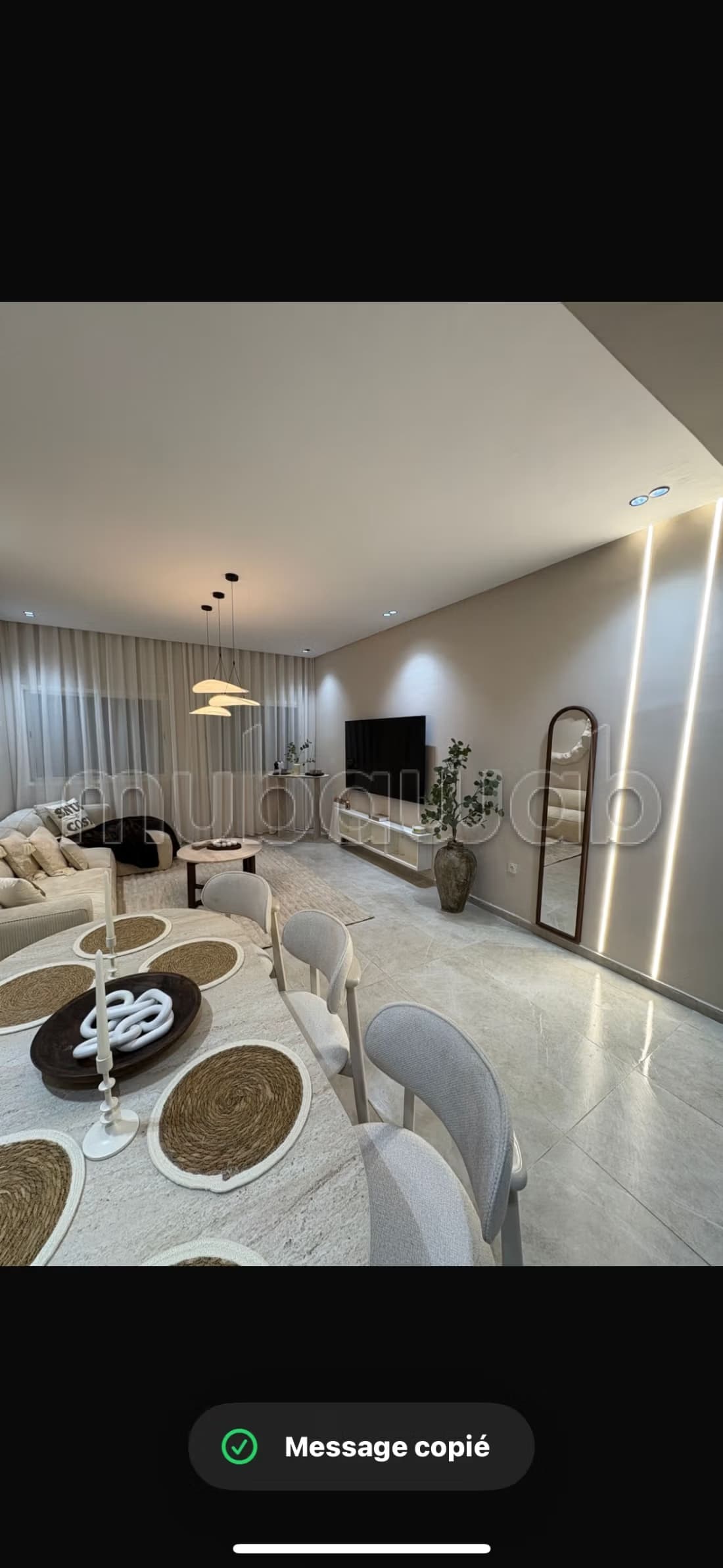 Vend appartement à Maarif. Surface totale 98 m². Meublé