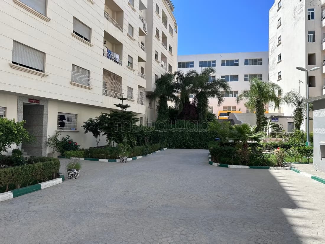 Belle appartement meuble dans une résidences fermé