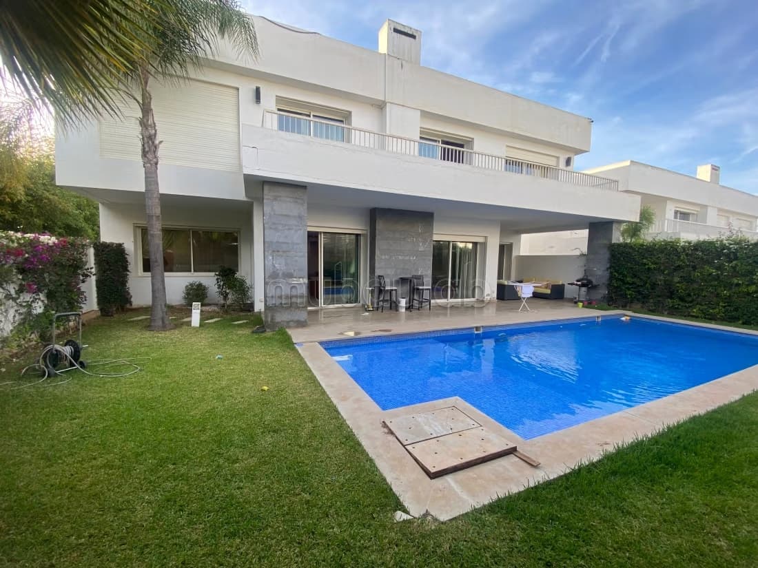 Villa meublée à louer à rabat bassatin El menzeh