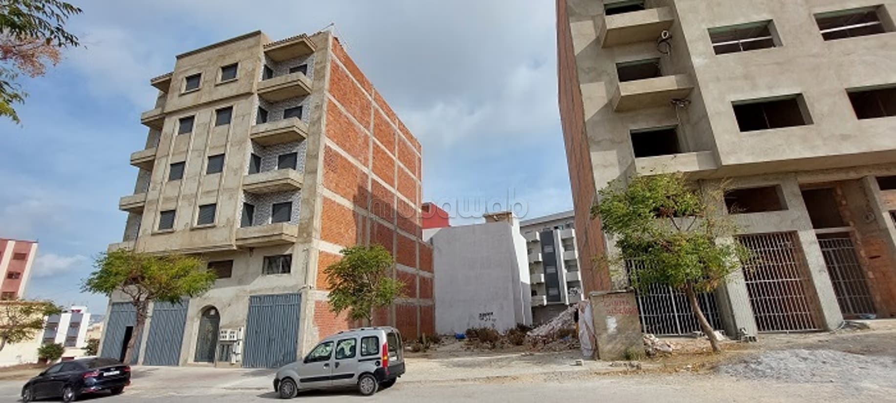 Petit terrain pour immeuble de 4 étages