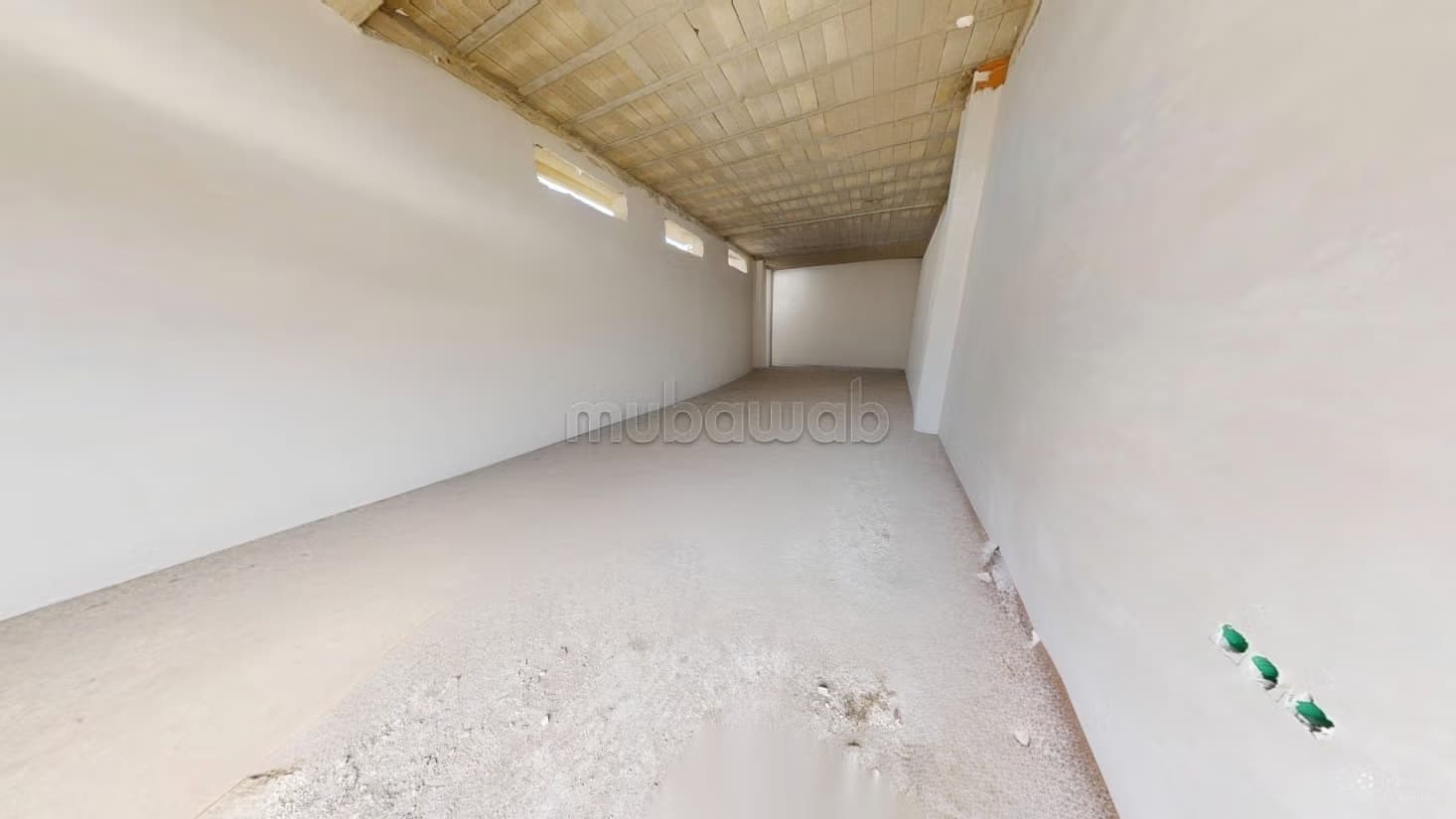 Local commercial 95 m² – Ibn Touzine