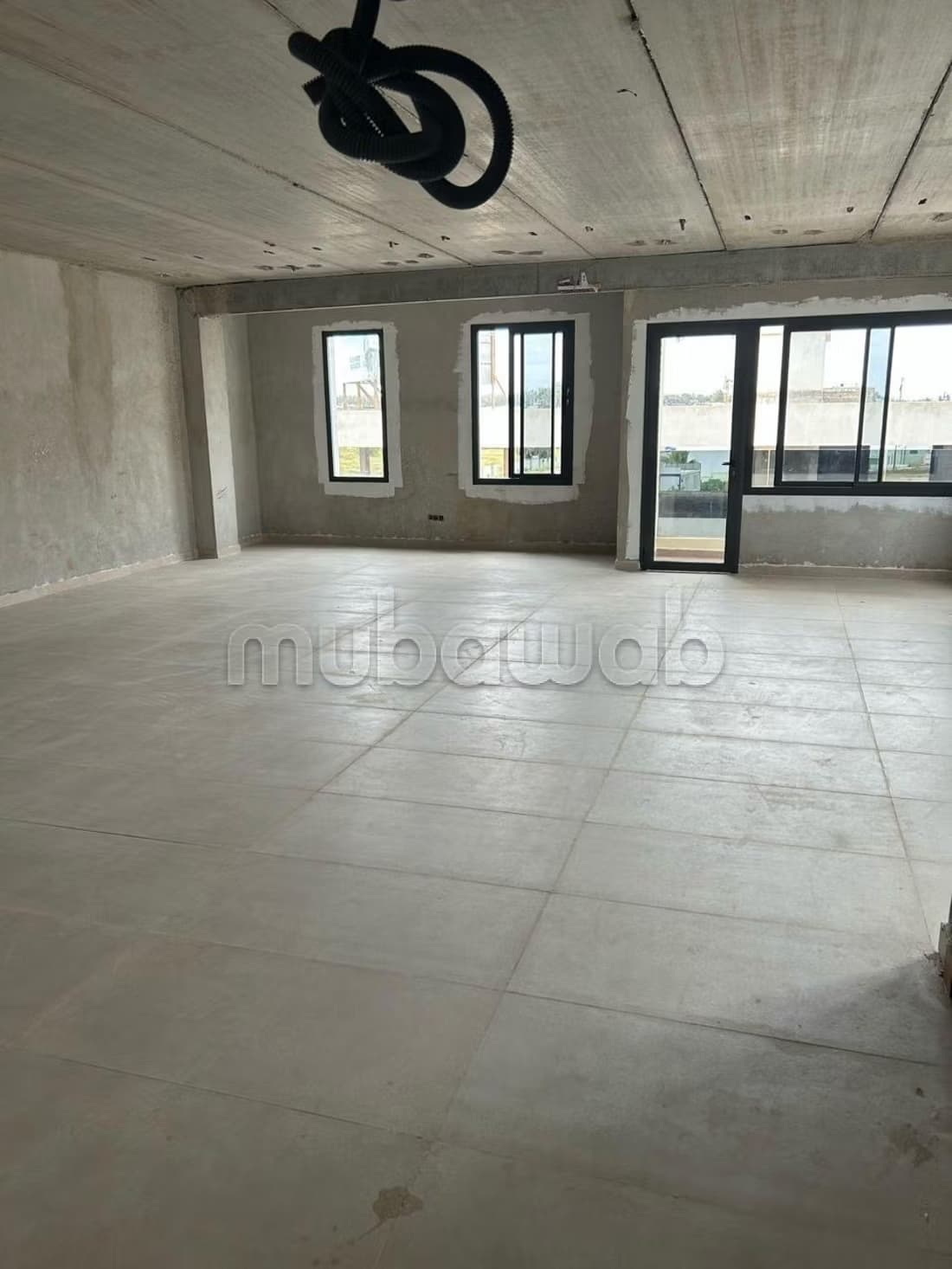 Location de bureaux à Ville Verte. Surface de 95 m²