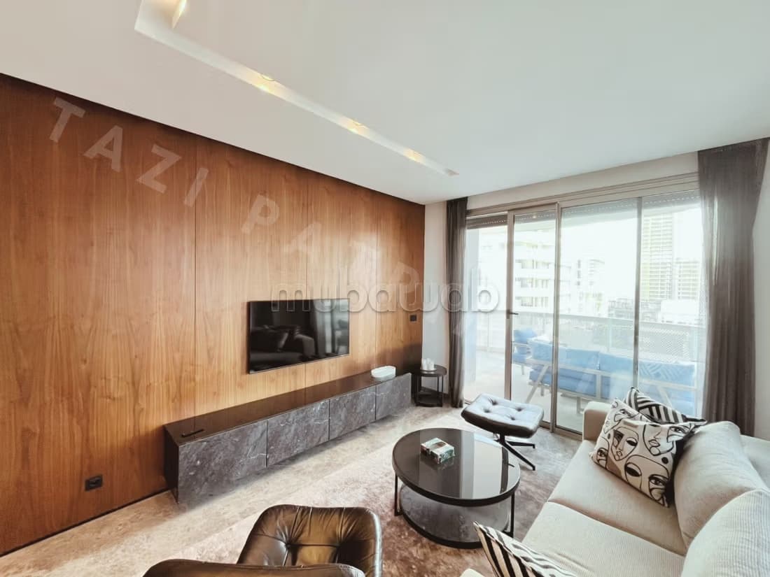 Vente Studio moderne avec grande terrasse au CFC