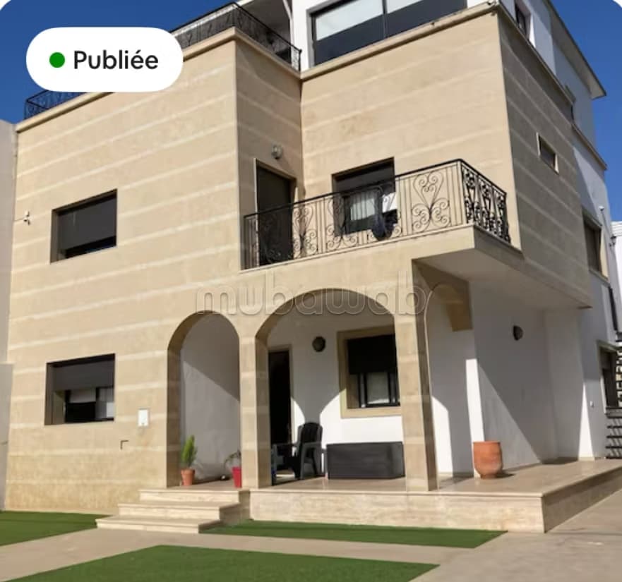 Villa de haut standing à louer à Salé Bettana