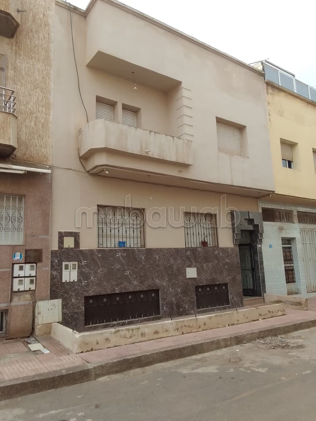 Maison à vendre à bouskoura
