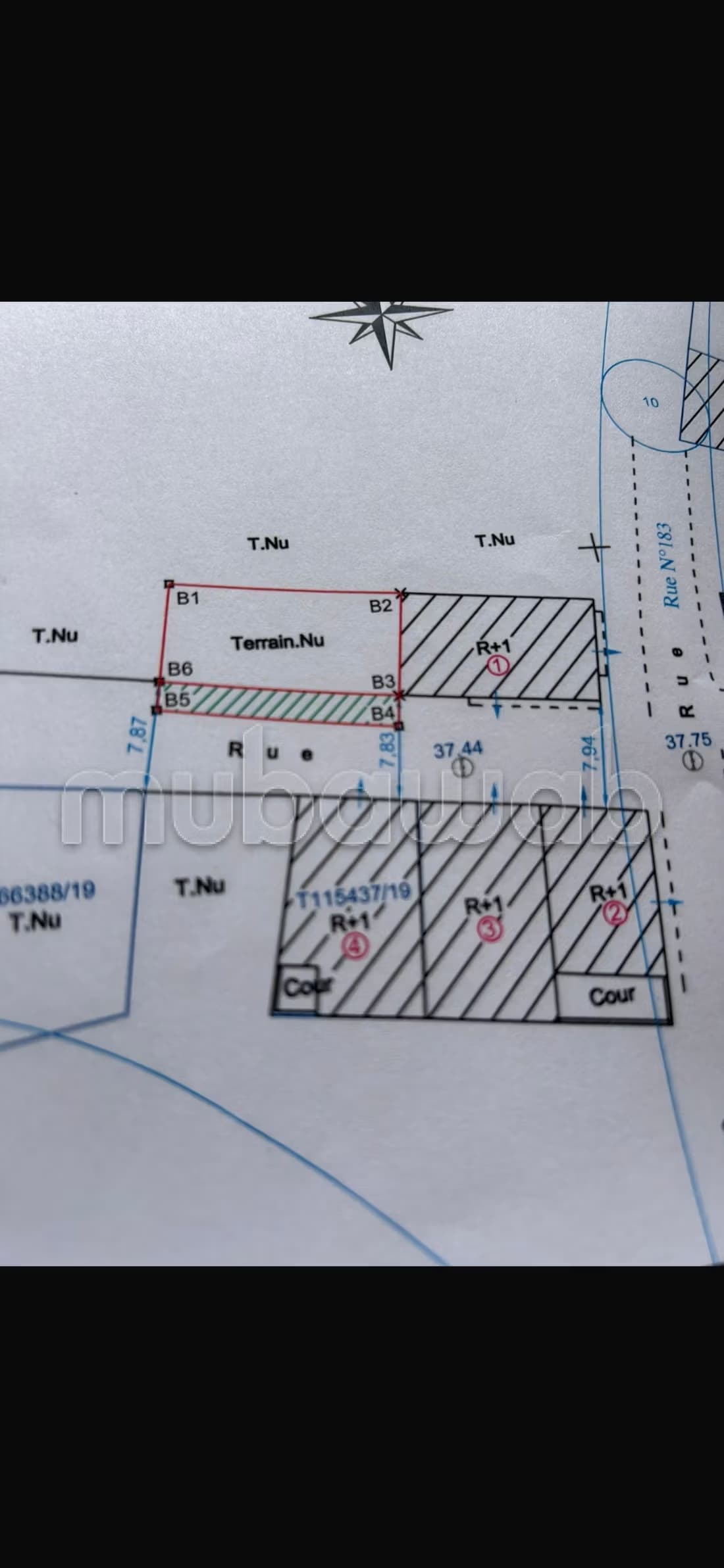 Achat de terrain à Wilaya. Surface totale 172 m²