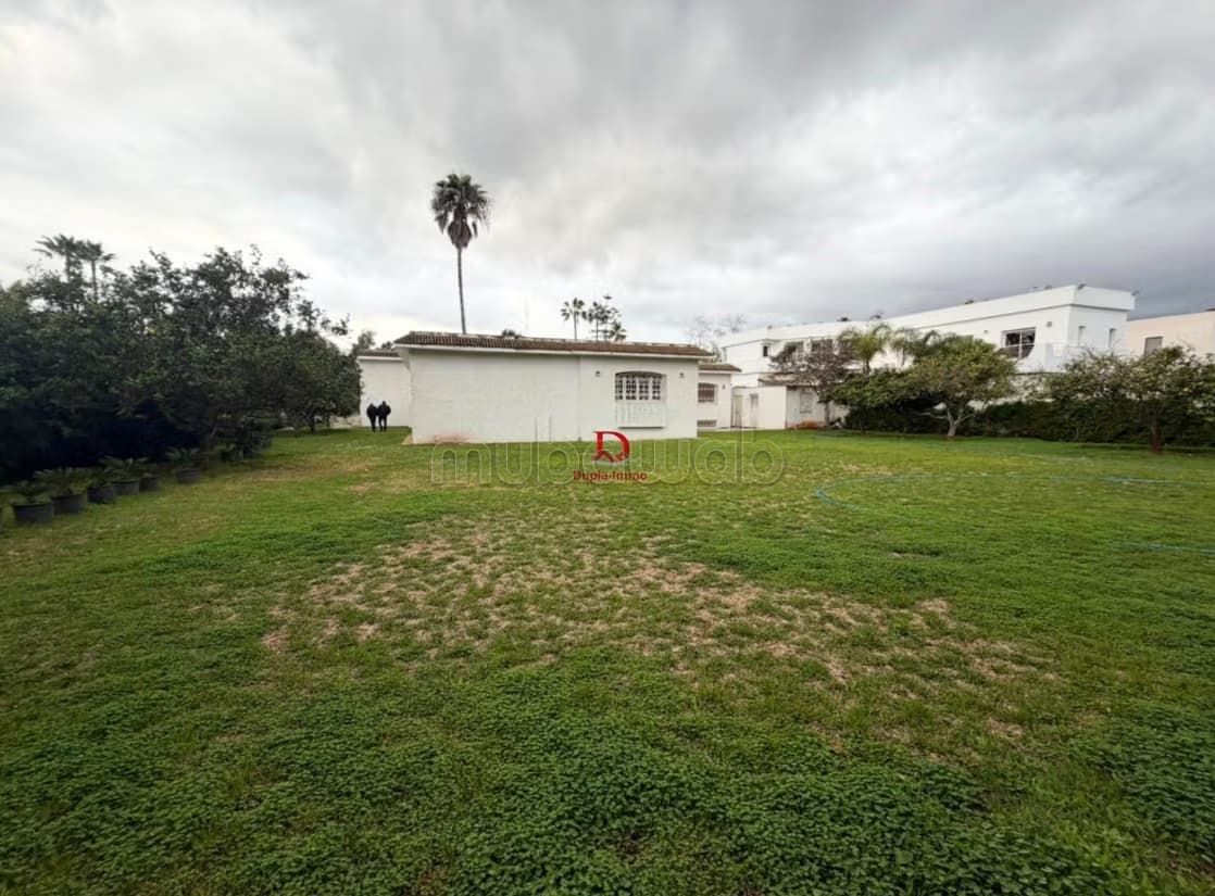 Villa à vendre Bir Qacem Souissi Rabat