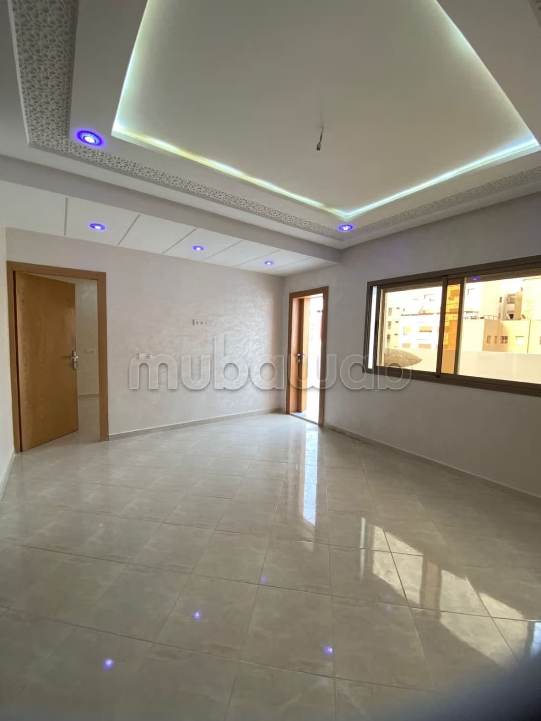 Location d'un appartement à La Ville Haute. Superficie 104 m...