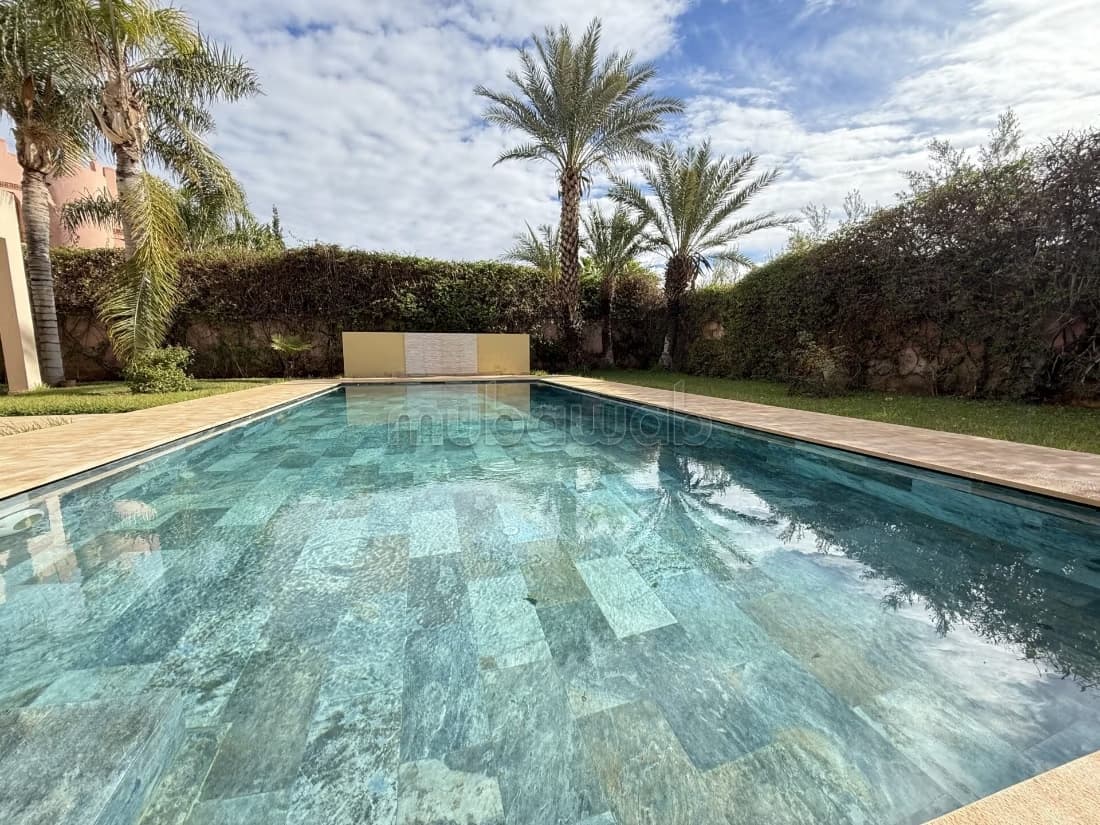 Marrakech – Golf d’Amelkis, Villa rénovée plein sud sans vis...