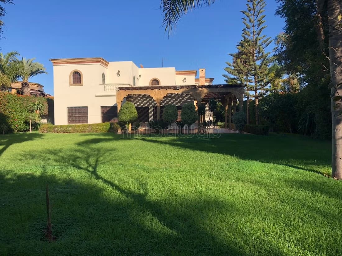 Vente villa de luxe à Quartier Des Ambassades. 5 grandes pi...