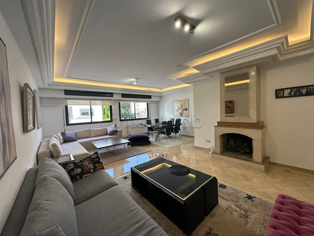 Vente d'un bel appartement à Racine. Surface totale 162 m²