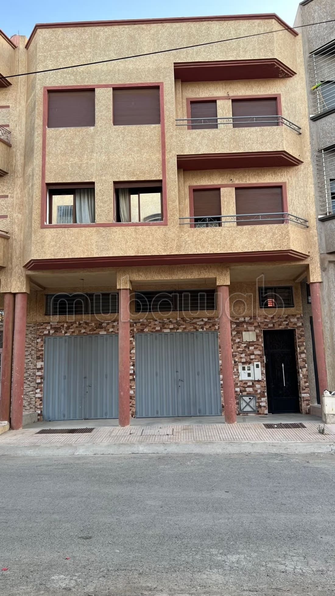 Maison à vendre à Hay Mesk Lil. Surface de 147 m². Porte bli...