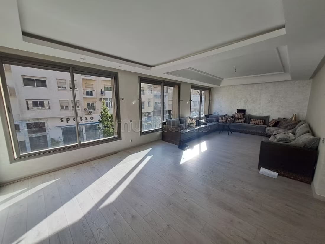 Appartement vide à louer sur Gauthier