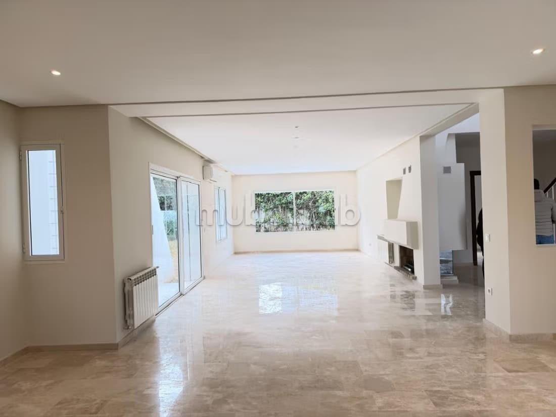Maison de luxe à louer à Riyad. Surface totale 500 m²