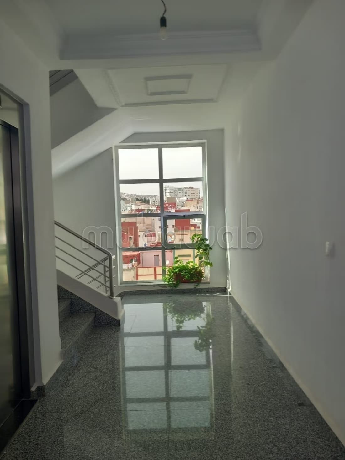 Bel appartement en location à Saniat Errmel. Superficie 126...