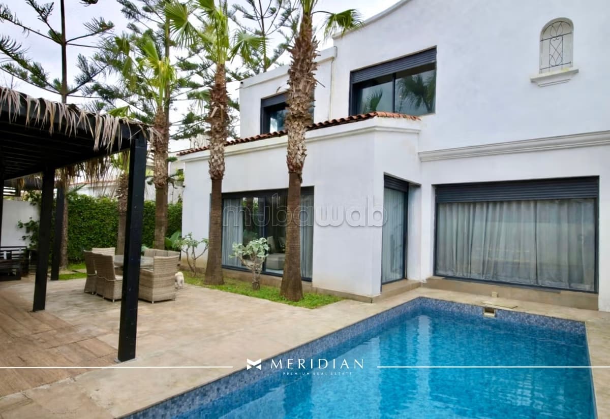 Location Villa meublée rénovée. Piscine à Aïn Diab