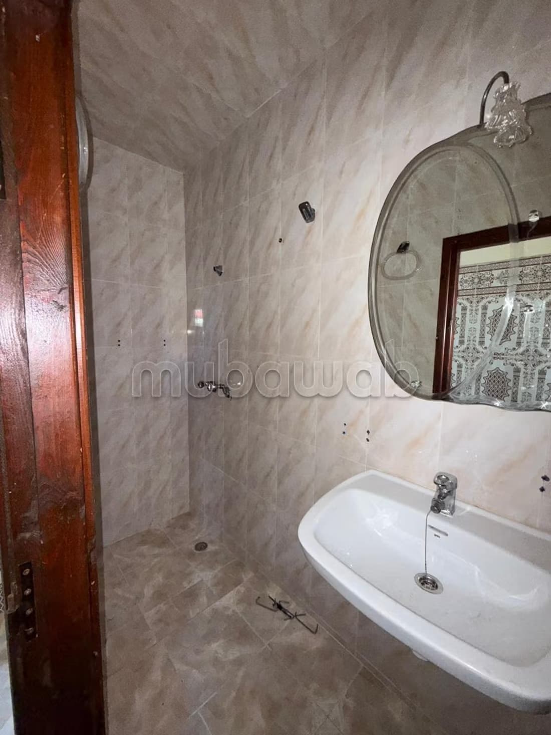 Trouvez votre maison à acheter à Al Aalia. 3 pièces confort...