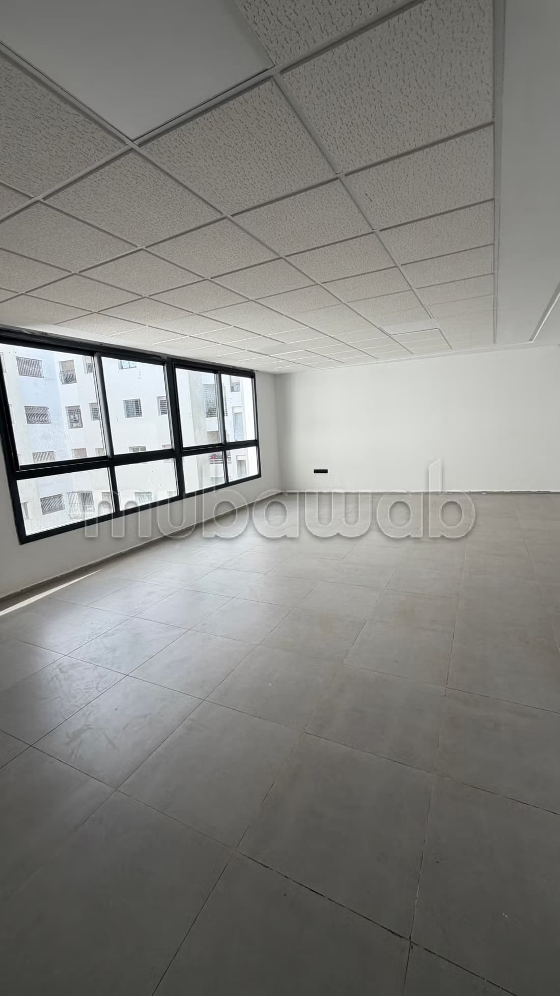 Bureaux en location à Avenue Tarik bnou Ziad, Abbadi. Superf...