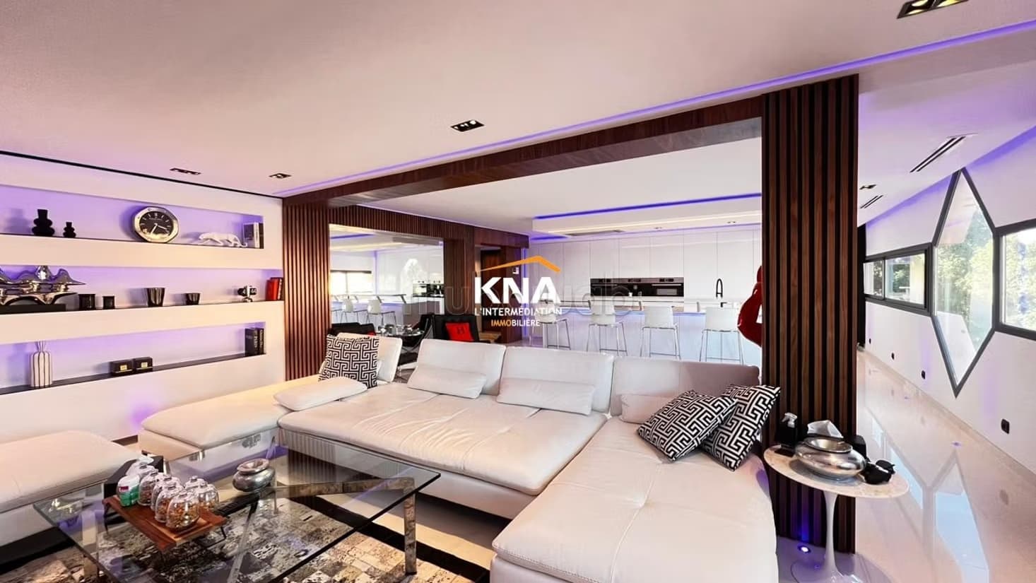Très beau, lumineux et moderne appartement doté d’une vue dé...