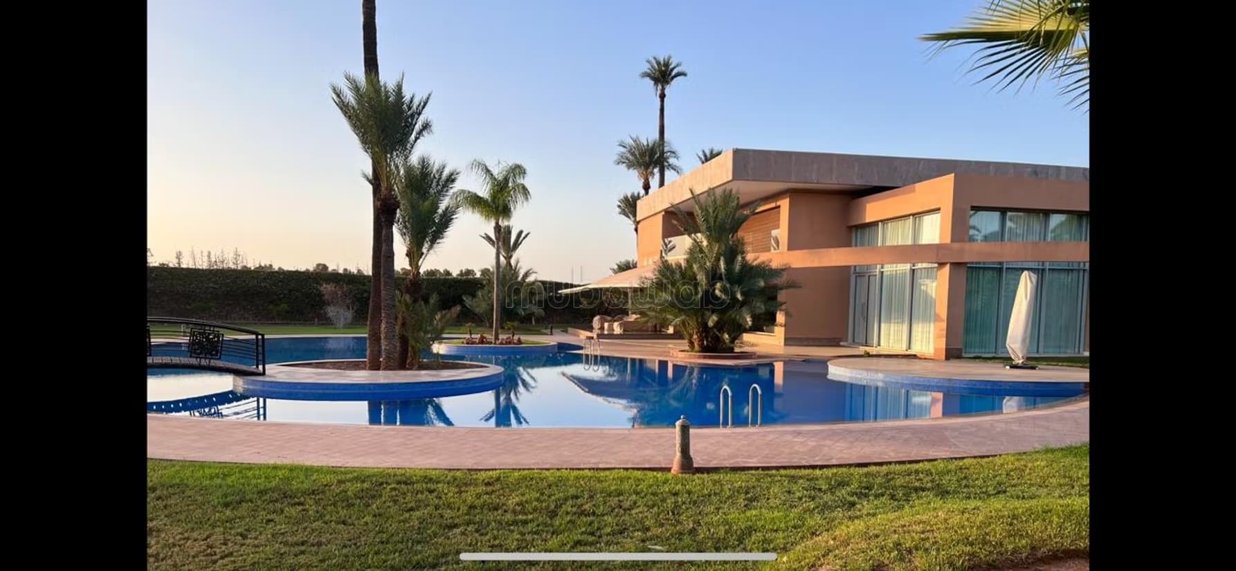 Palais luxueux à vendre à la palmeraie