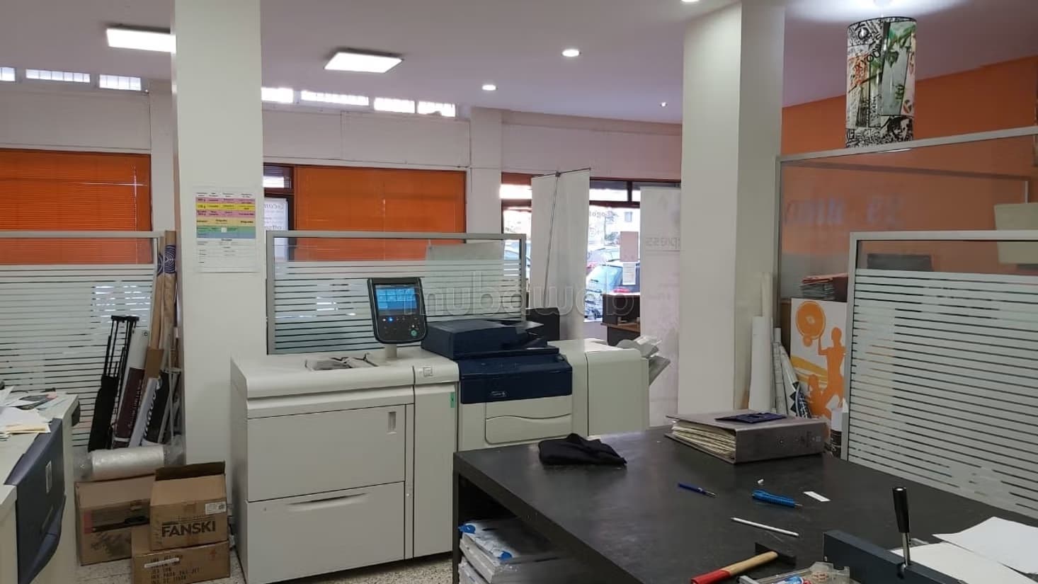 Local commercial 145 m² place Gauthier