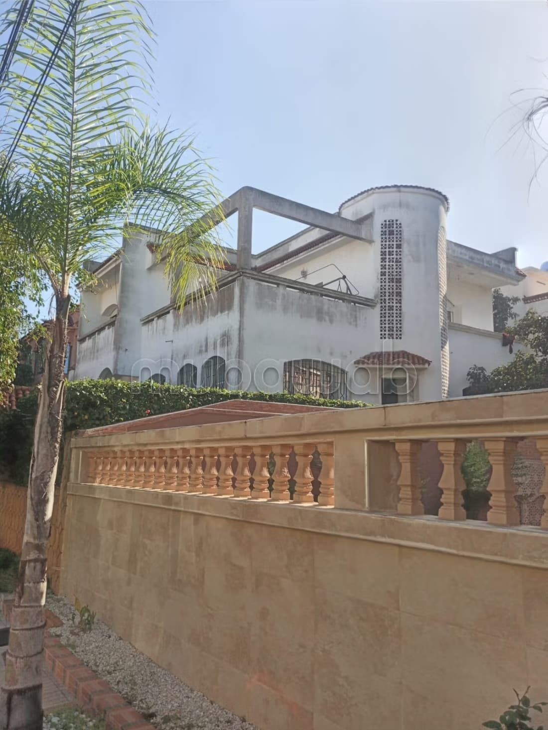 Maison excellente à vendre dans le quartier Al Shams. 5 pièc...