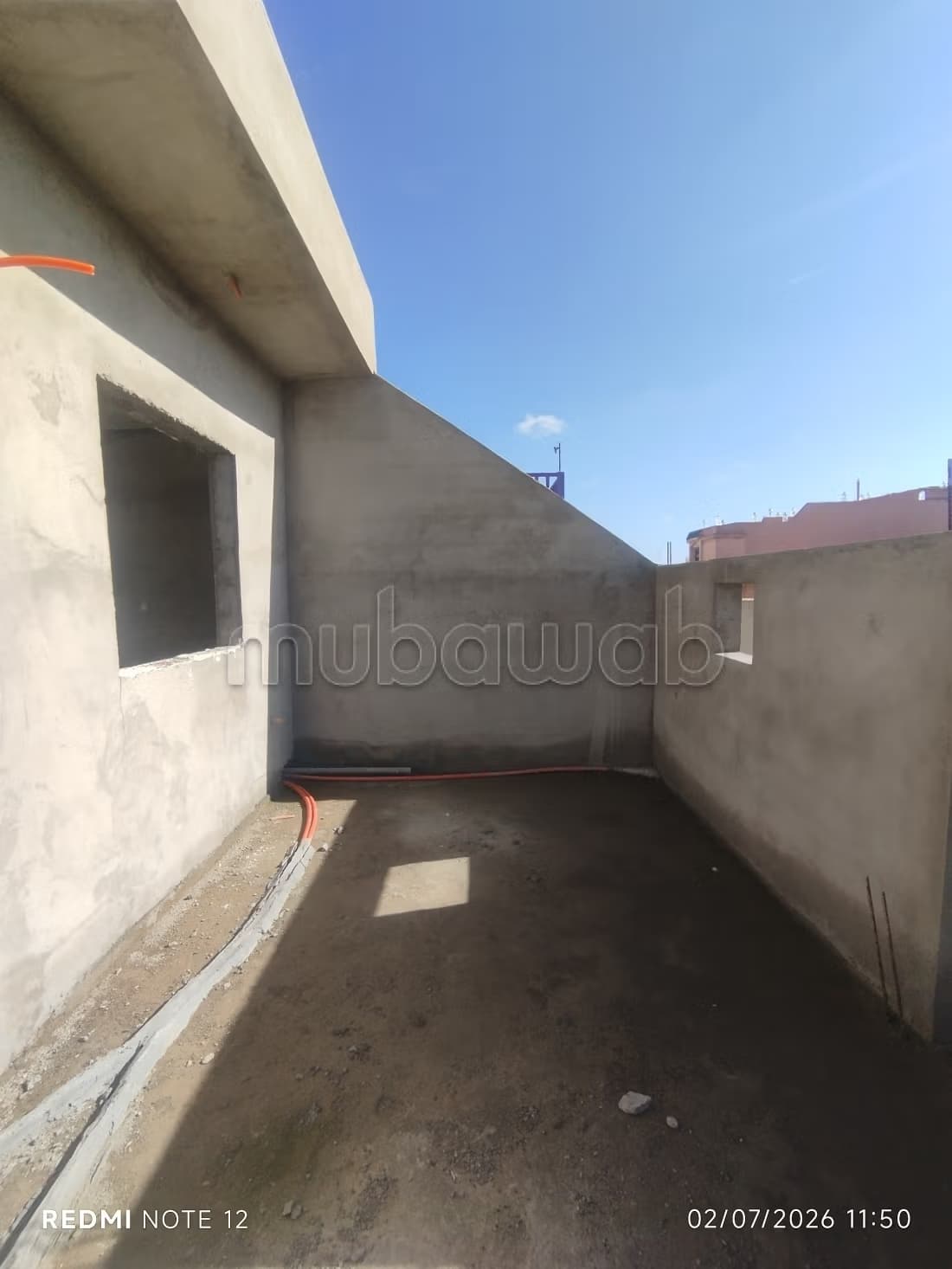 Bel appartement à vendre à Borj. 2 grandes pièces. Résidence...