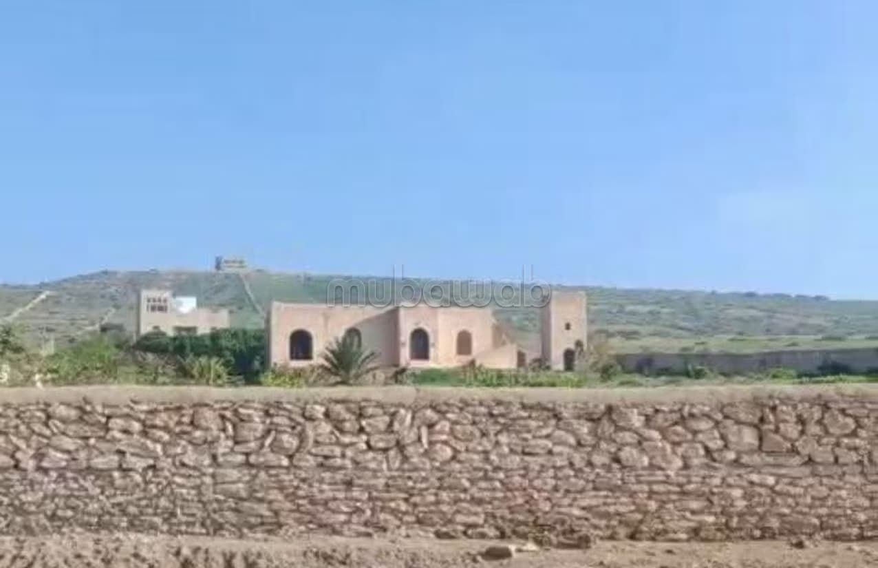 Vente villa de luxe à Bhibah. Surface totale 4000 m². Port...