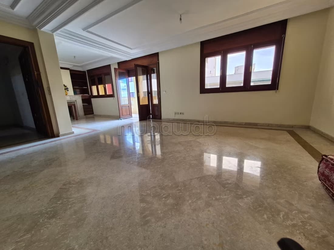 Appartement 170 m² à rénover – Racine