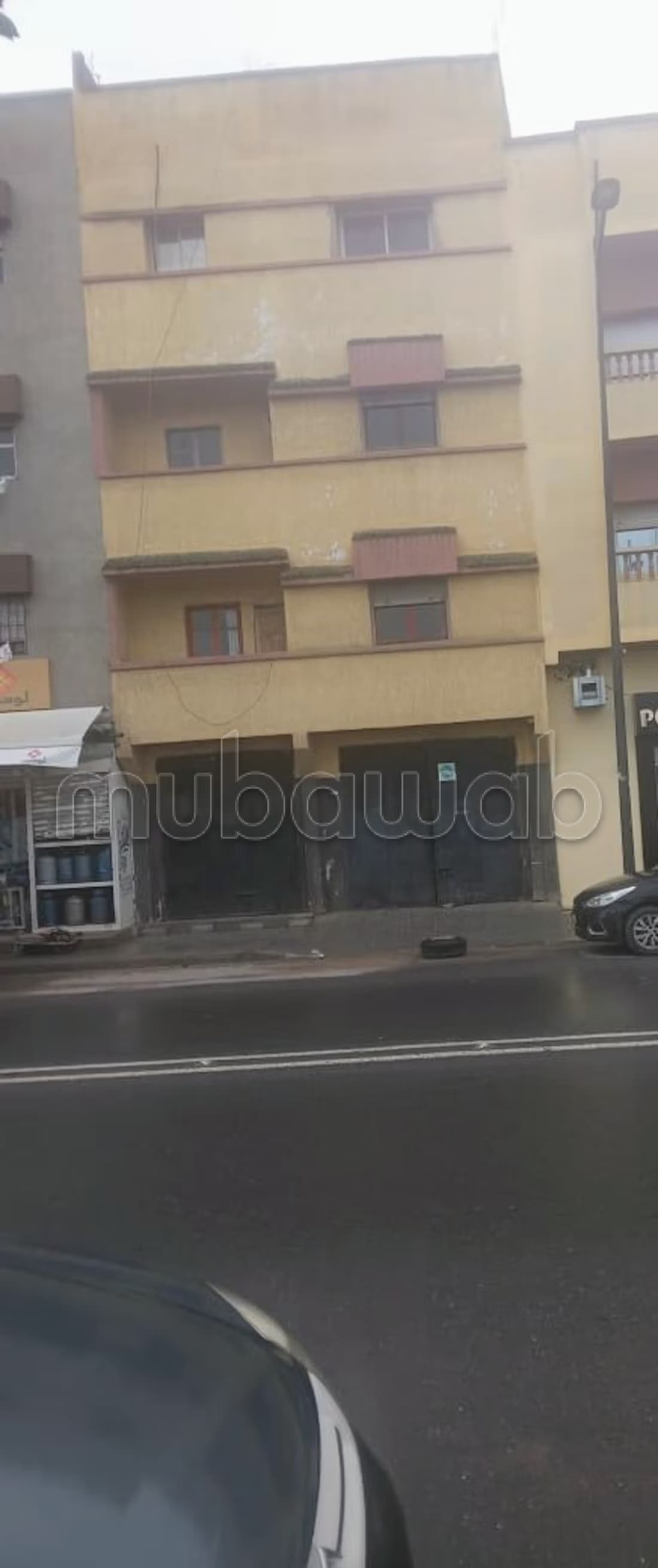 Maison à vendre. Bon emplaçement