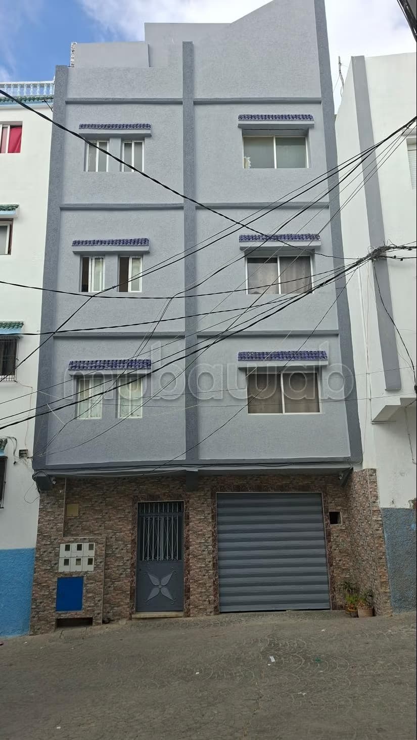 Maison R4 vendre à Mdiq titre et conservation