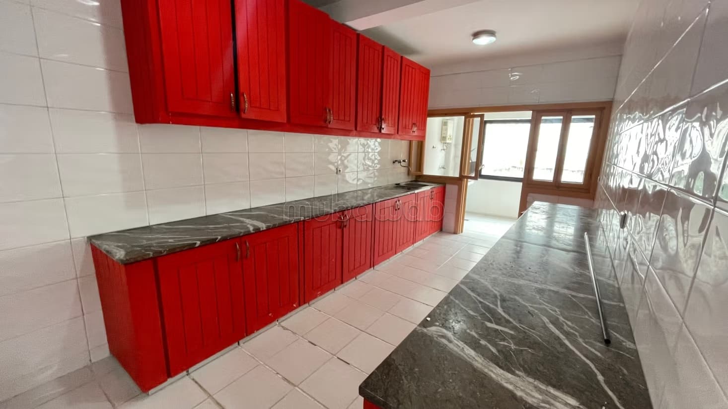 Superbe appartement à vendre à Agdal. 3 belles chambres. Asc...