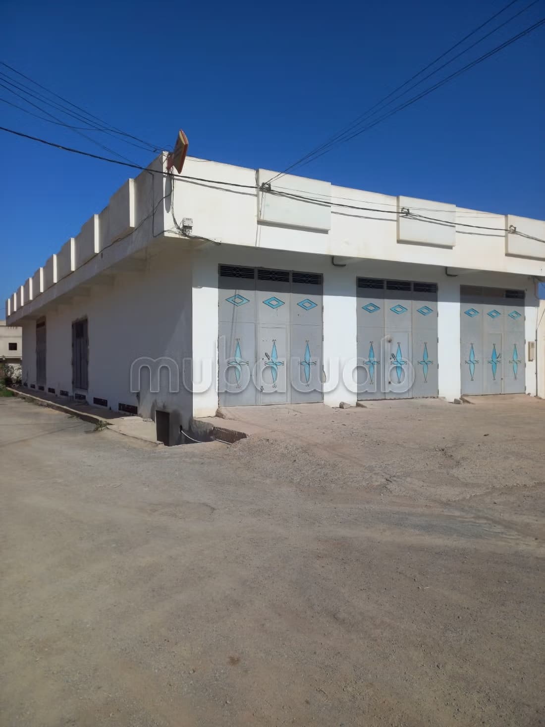 Offices & shops to rent in Selouane. Total area 400 m². Robu...
