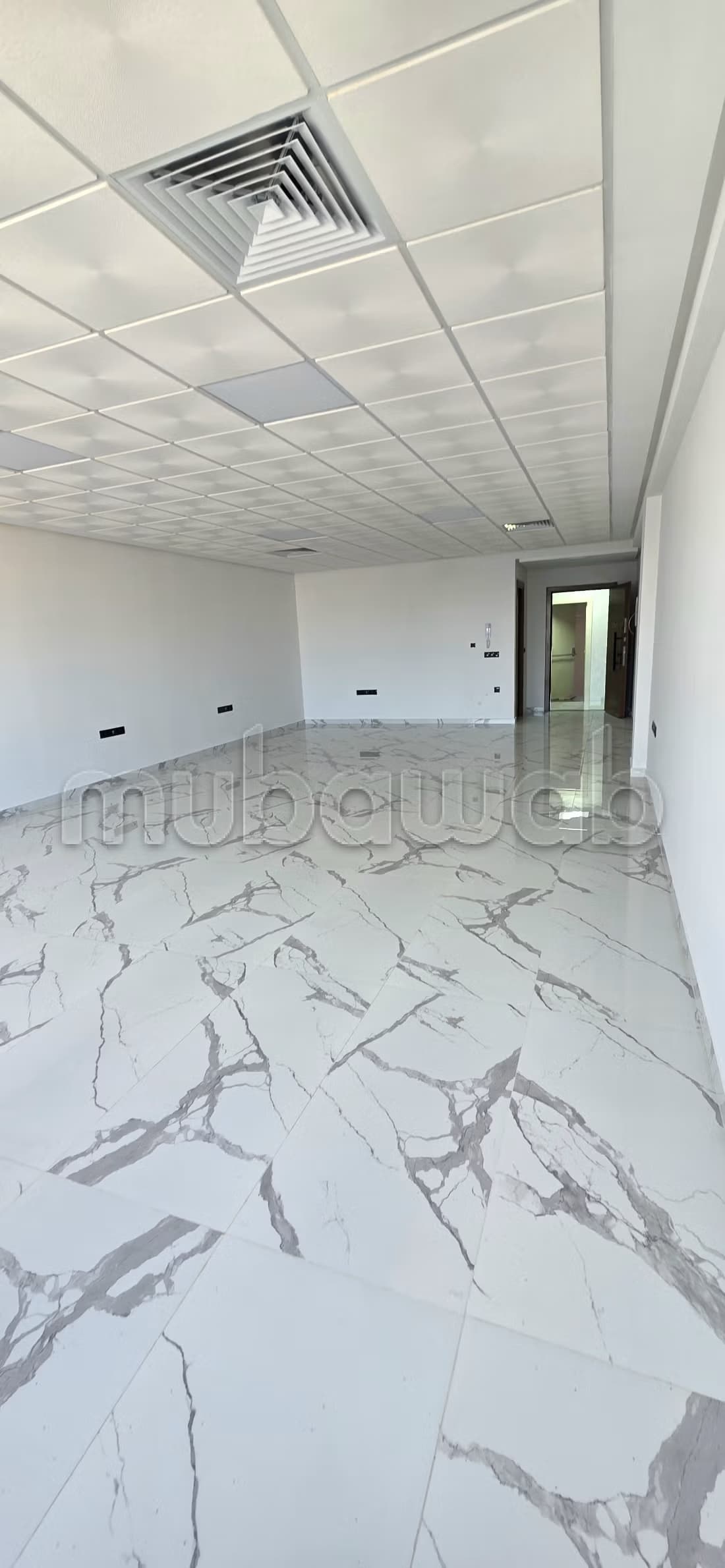 Beaux bureaux à louer à Hamria. Surface de 71 m². Service de...