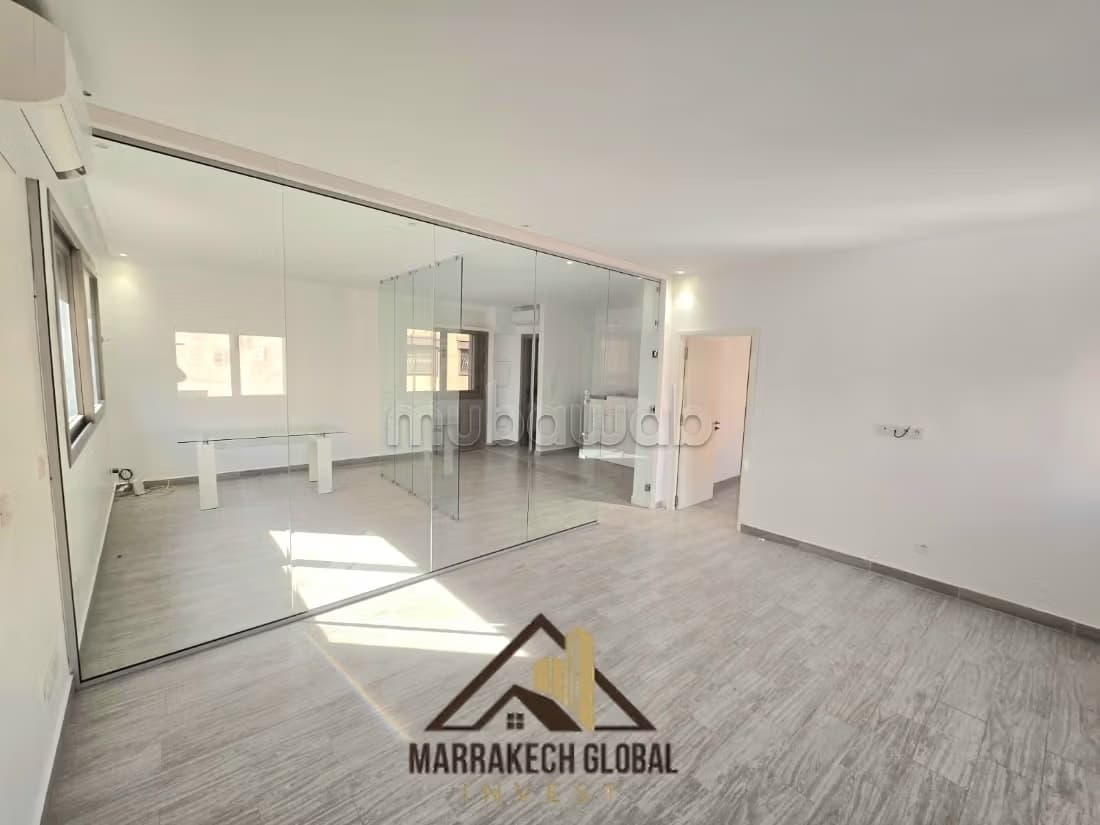 Bureau Professionnel de 80 m² à Louer Quartier T