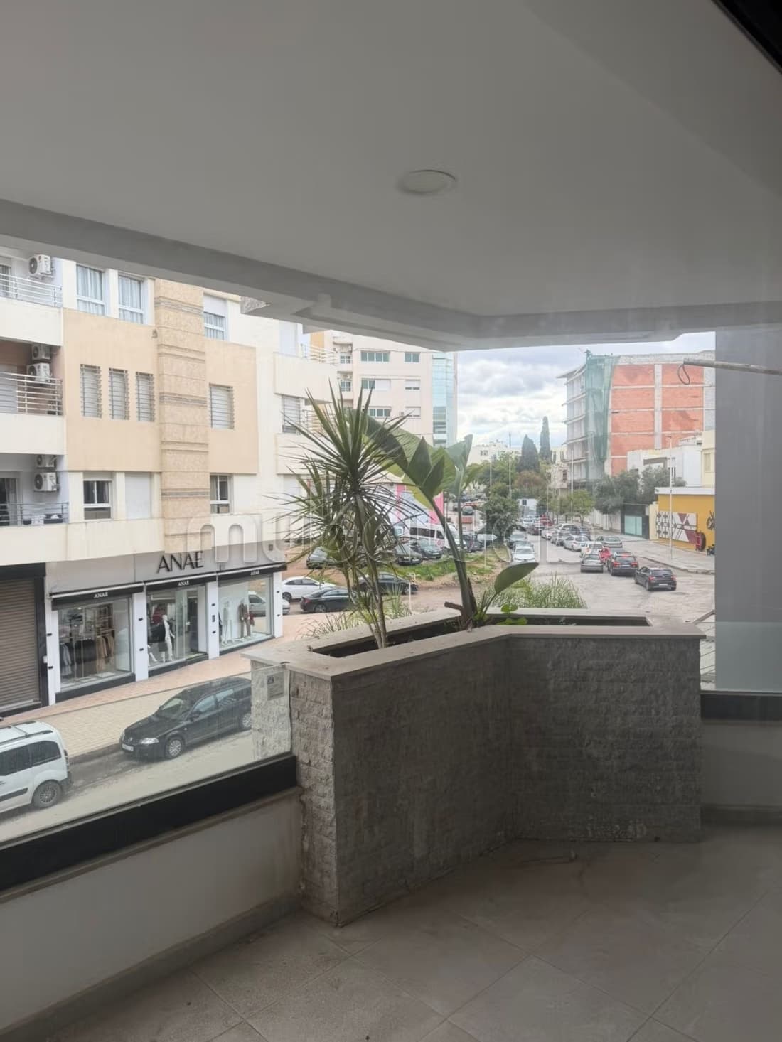 Bureaux à louer à Hay Moulay El Kamel. Superficie 71 m². Ter...