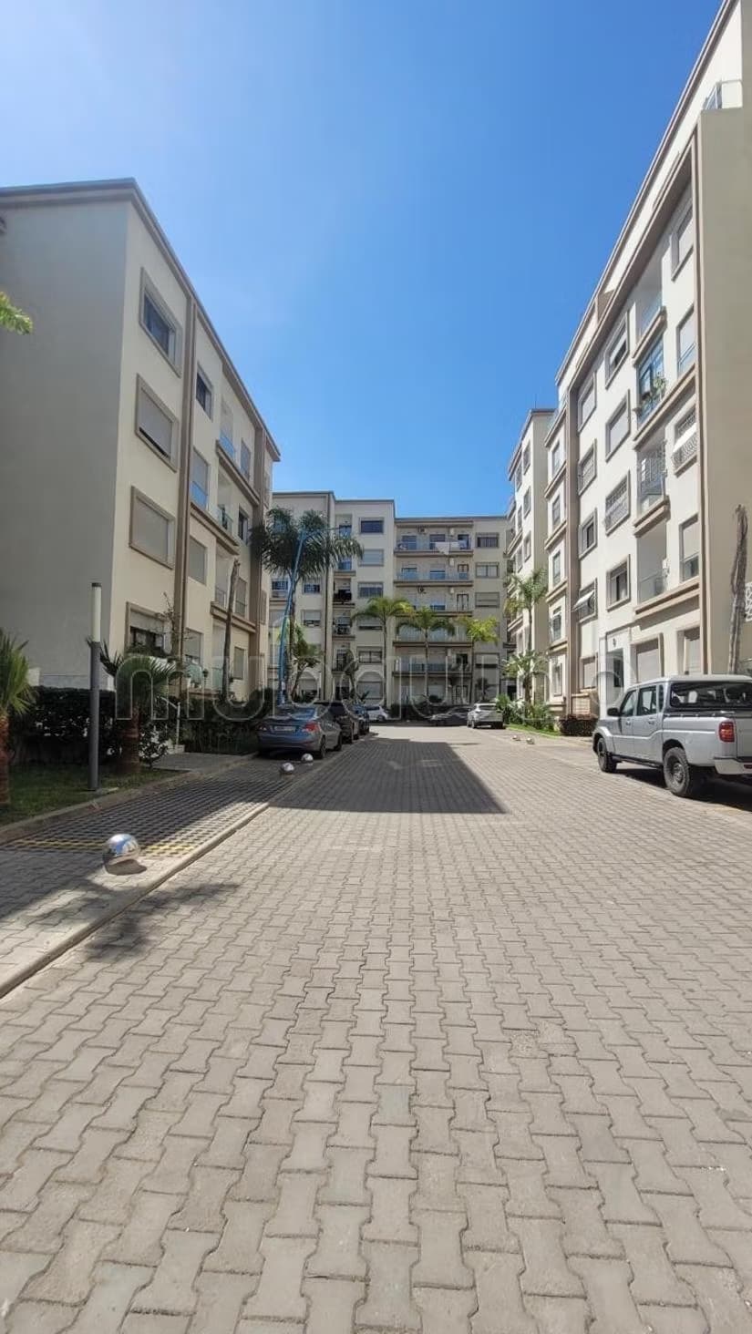 Appartement Haut Standing 93m² à Manemsann