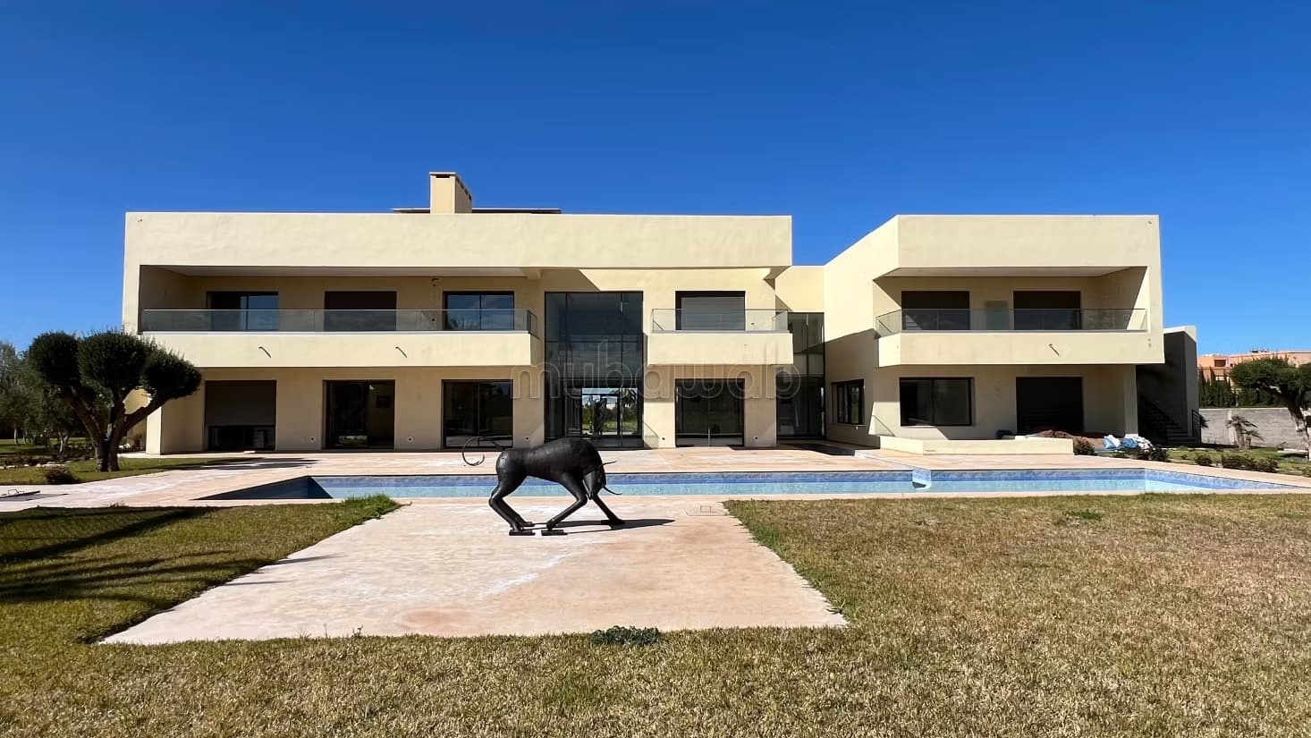 À Vendre villa de Prestige sur 2 Hectares