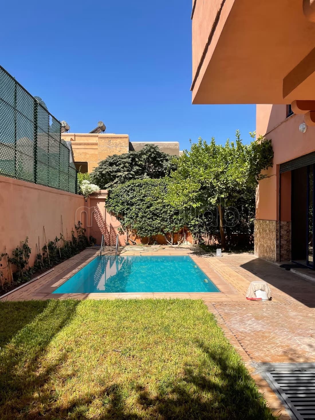 Superbe villa 400 m² avec piscine Route de Casa
